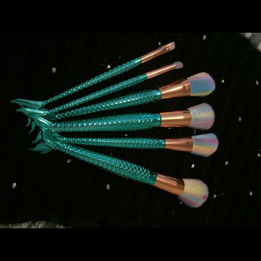 New mermaid brushes 6pcs